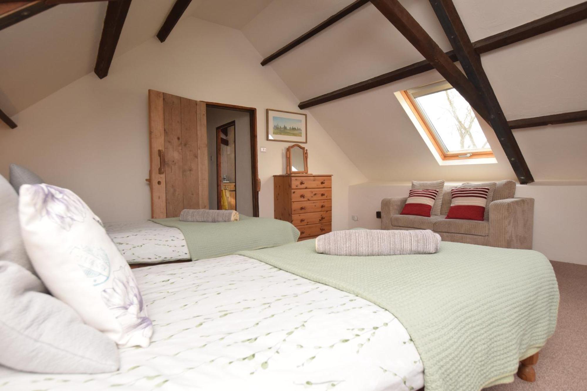 Award Winning Lower Whitsleigh Farm Cottage Roborough Exterior photo