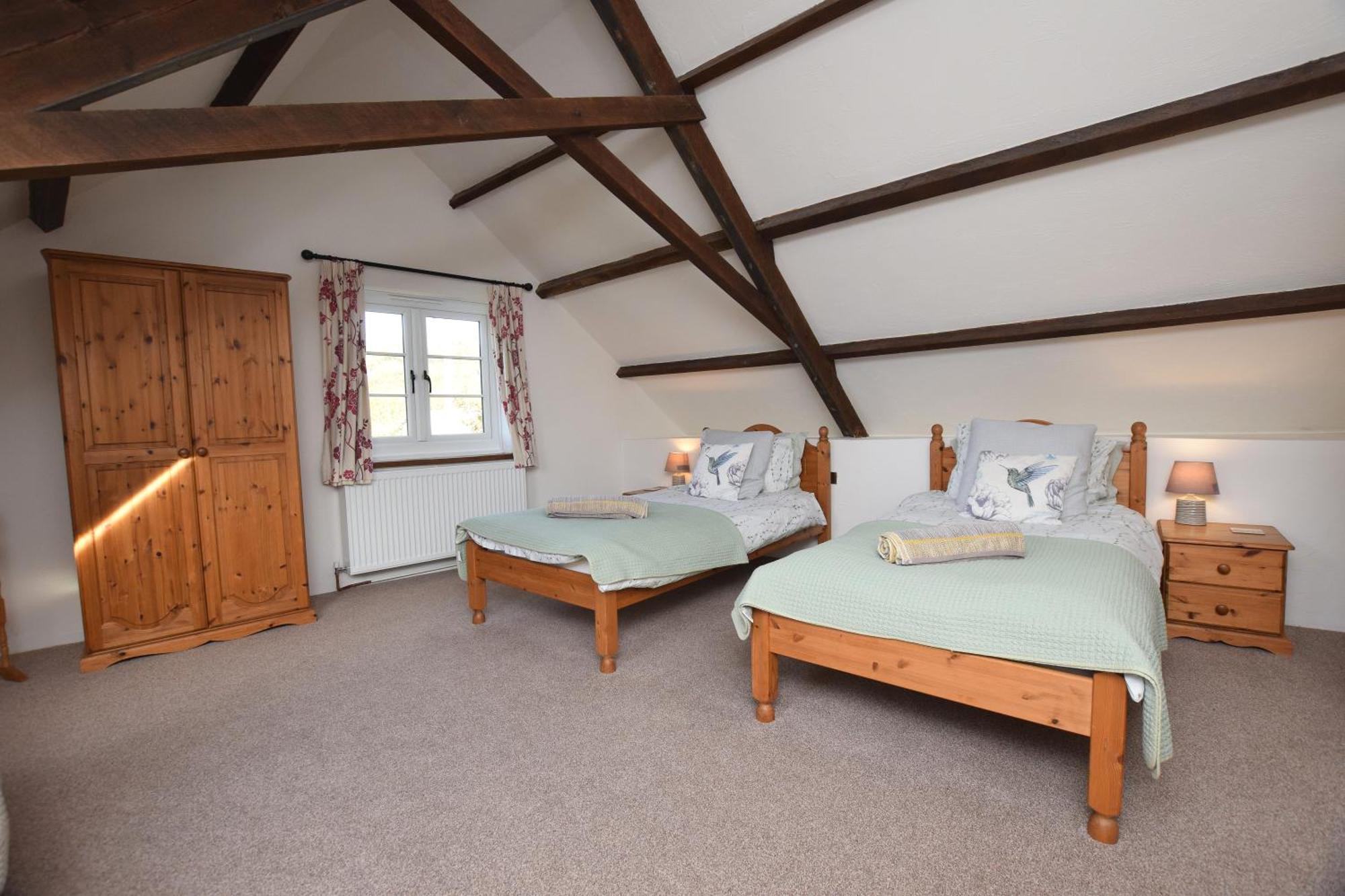 Award Winning Lower Whitsleigh Farm Cottage Roborough Exterior photo